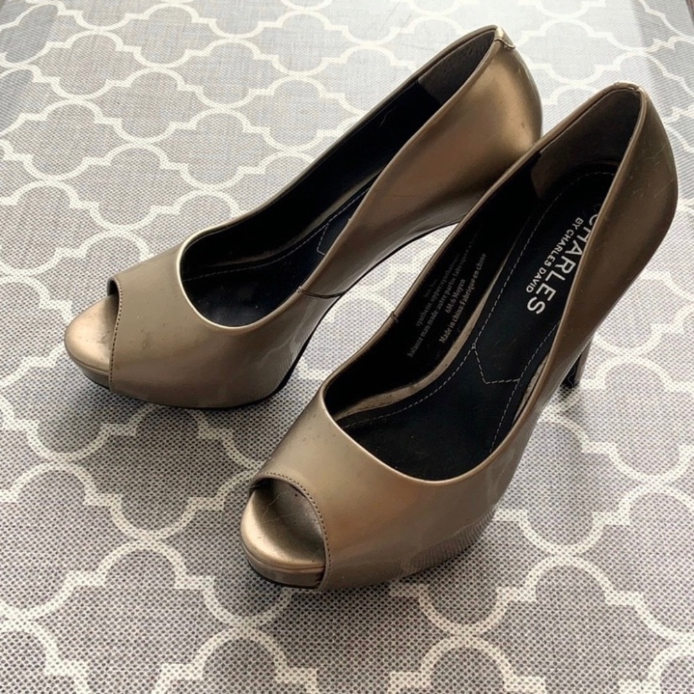 Peep-toed heels in Champaign
